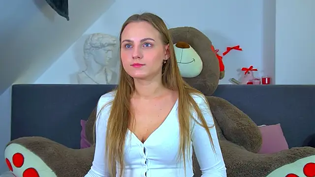 MelissaMelrey online show from October 22, 2025, 10:04 am