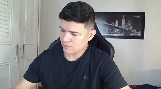 Plug Control online show from December 23, 2024, 3:23 pm