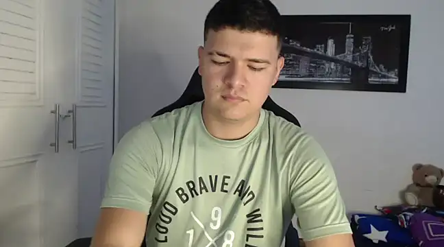 Plug Control online show from December 31, 2024, 8:45 pm