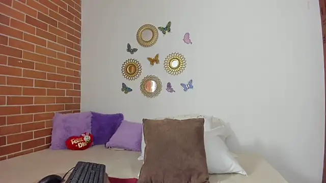 Snapshot of maja_hills chatting on December 30, 2024, 3:02 pm maja hills online show from December 30, 2024, 3:02 pm