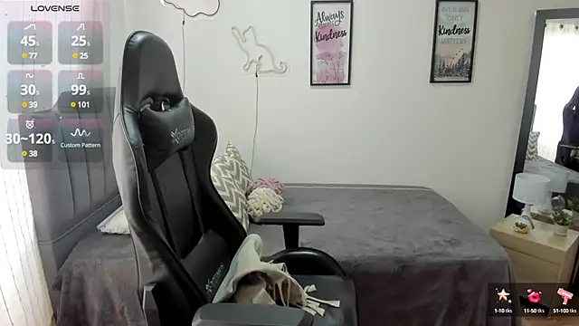 Amy joones online show from March 7, 2025, 1:29 pm