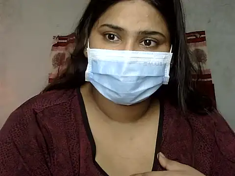 cutelady65 online show from September 15, 2025, 3:56 pm