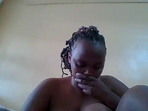Snapshot of Sexxy-Shie chatting on January 17, 2025, 8:02 am Sexxy-Shie online show from January 17, 2025, 8:02 am