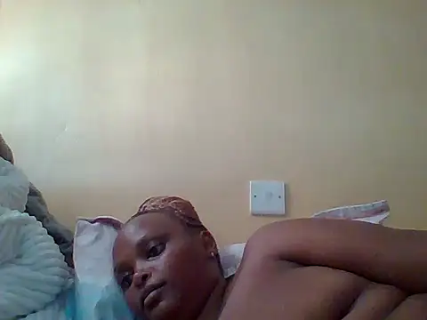 Snapshot of Sexxy-Shie chatting on March 18, 2025, 1:20 pm Sexxy-Shie online show from March 18, 2025, 1:20 pm