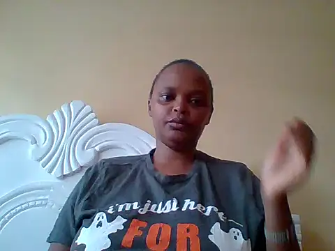 Snapshot of Sexxy-Shie chatting on October 10, 2025, 6:56 am Sexxy-Shie online show from October 10, 2025, 6:56 am