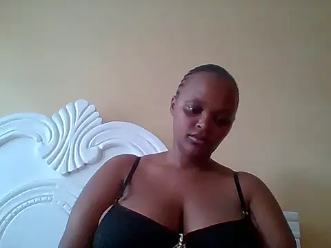 Snapshot of Sexxy-Shie chatting on October 17, 2025, 6:49 am Sexxy-Shie online show from October 17, 2025, 6:49 am