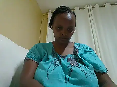 Snapshot of Sexxy-Shie chatting on February 17, 2026, 2:24 pm Sexxy-Shie online show from February 17, 2026, 2:24 pm