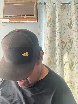 Miguel16i online show from March 17, 2025, 7:48 pm