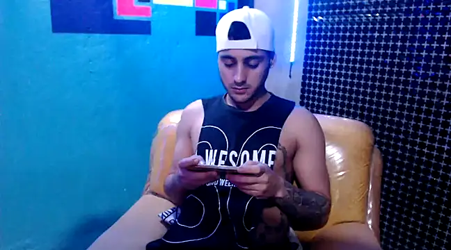 Snapshot of xxxxhotxoxo chatting on December 17, 2024, 3:50 am xxxxhotxoxo online show from December 17, 2024, 3:50 am