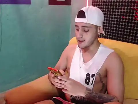 Snapshot of xxxxhotxoxo chatting on December 20, 2024, 6:13 pm xxxxhotxoxo online show from December 20, 2024, 6:13 pm