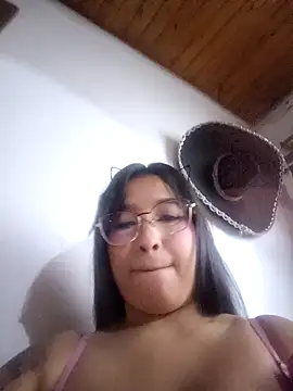 kitty roouse online show from March 18, 2026, 7:55 am