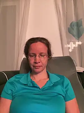 AnnikaRose online show from January 6, 2026, 6:50 am