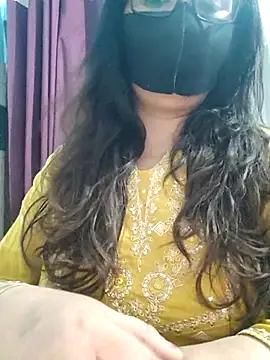 Aishwaryaa 69 online show from May 25, 2026, 8:31 am