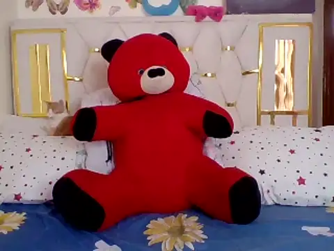 Snapshot of Pretty_vw chatting on February 3, 2025, 12:14 pm Pretty vw online show from February 3, 2025, 12:14 pm