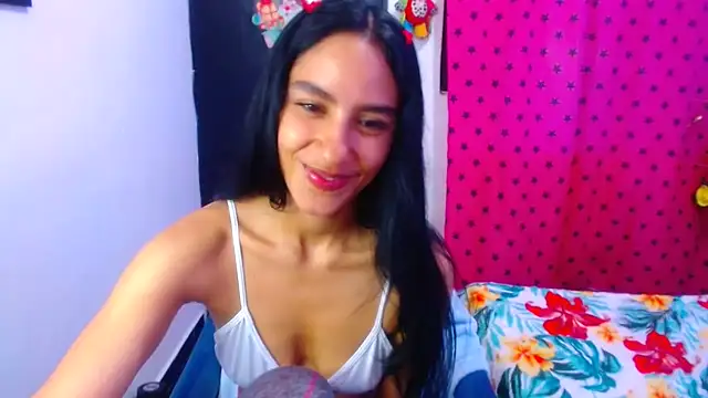 Snapshot of pleasure_and_fantasy chatting on December 3, 2024, 9:01 pm pleasure and fantasy online show from December 3, 2024, 9:01 pm