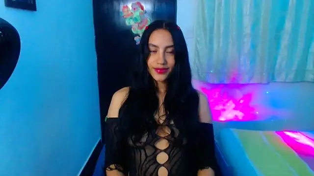 Snapshot of pleasure_and_fantasy chatting on December 21, 2024, 7:06 pm pleasure and fantasy online show from December 21, 2024, 7:06 pm