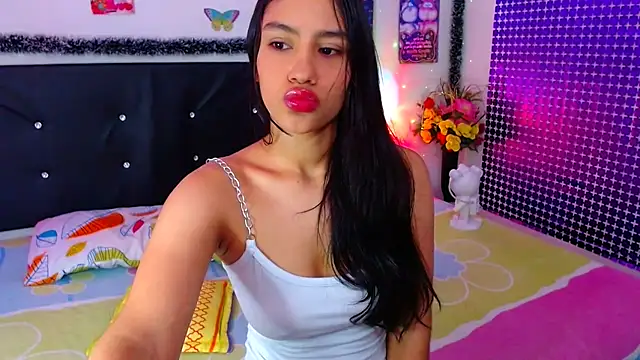 Snapshot of pleasure_and_fantasy chatting on March 14, 2025, 10:29 am pleasure and fantasy online show from March 14, 2025, 10:29 am