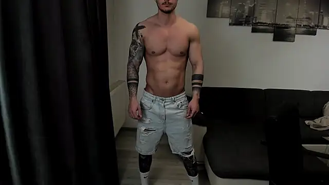 Richarddarell1 online show from March 18, 2026, 6:16 am