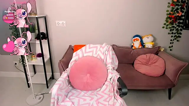 Cassie xKiss online show from February 28, 2026, 9:05 pm