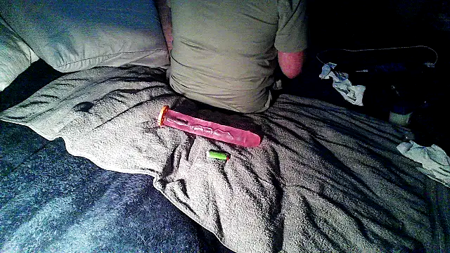 Jacknjimmyjohn online show from December 15, 2025, 12:20 pm