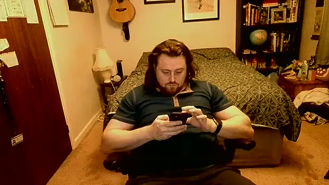 Snapshot of Hairy_Guy30 chatting on March 10, 2025, 11:06 pm Hairy Guy30 online show from March 10, 2025, 11:06 pm