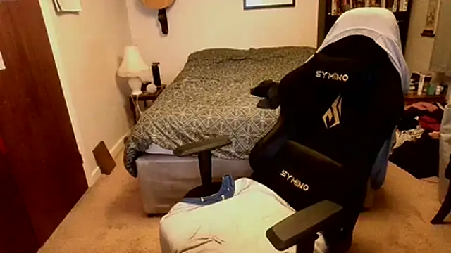 Hairy Guy30 online show from April 26, 2026, 12:41 am