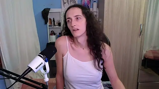 Snapshot of MemiKouki chatting on November 20, 2025, 5:34 pm MemiKouki online show from November 20, 2025, 5:34 pm