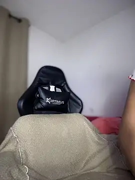 Miaa love6969 online show from November 20, 2025, 10:31 pm