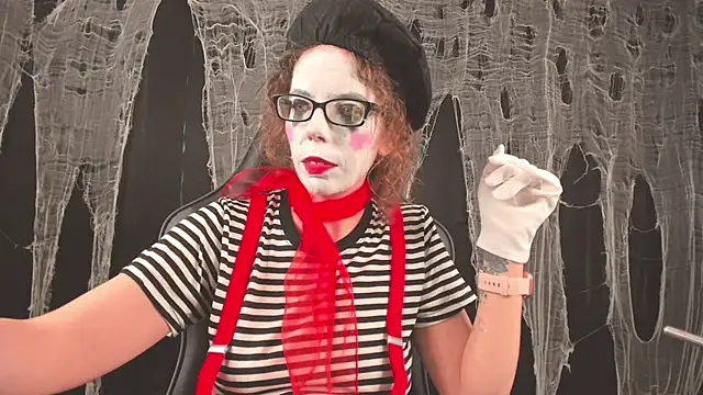 SaraDesirexo online show from October 14, 2025, 12:50 pm