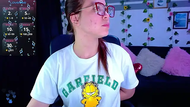 SharonR1 online show from November 16, 2025, 2:50 am