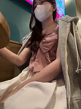 Snapshot of Lami_Mi chatting on January 21, 2025, 1:00 pm Lami Mi online show from January 21, 2025, 1:00 pm