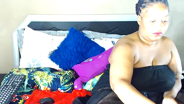 Bulkyyass online show from January 19, 2025, 7:04 pm