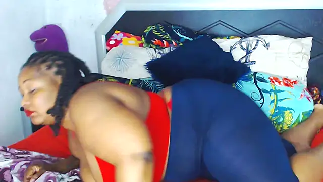 Bulkyyass online show from March 5, 2026, 1:56 am