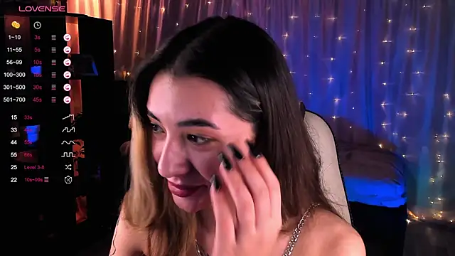 DarlaLike online show from December 19, 2024, 7:51 am