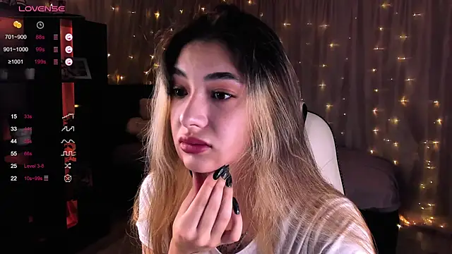 DarlaLike online show from December 24, 2024, 4:44 am