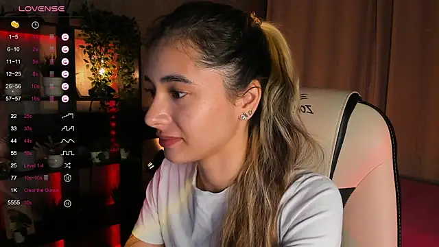 DarlaLike online show from September 14, 2025, 4:11 am