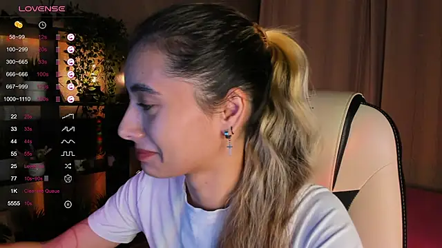 DarlaLike online show from September 19, 2025, 4:03 am