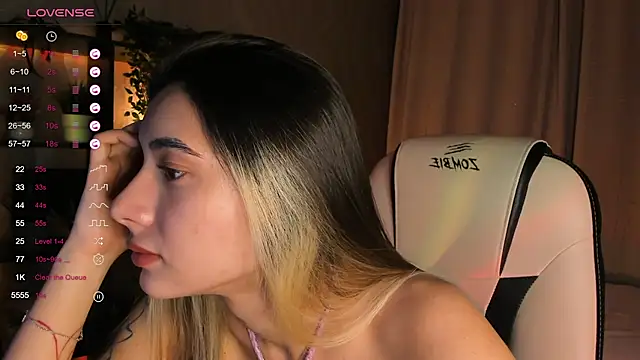 DarlaLike online show from October 10, 2025, 3:38 am