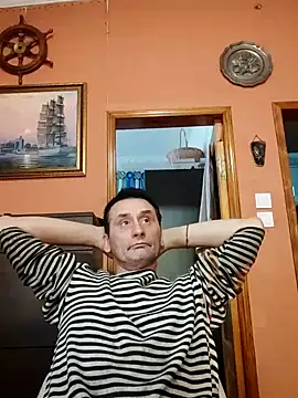 Snapshot of Viause_Kentauelle chatting on January 10, 2025, 7:35 am Viause Kentauelle online show from January 10, 2025, 7:35 am