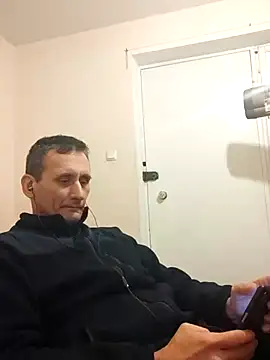 Snapshot of Viause_Kentauelle chatting on February 20, 2025, 10:26 pm Viause Kentauelle online show from February 20, 2025, 10:26 pm