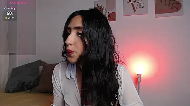 madisex s online show from January 24, 2025, 3:00 am