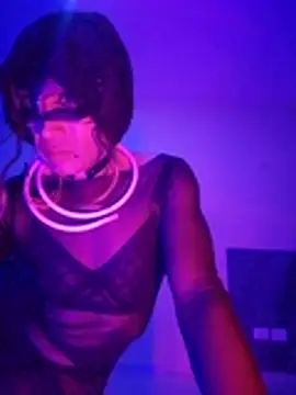 kandyloves online show from November 16, 2025, 6:41 am