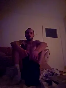 denisxlRo online show from March 4, 2025, 10:27 pm