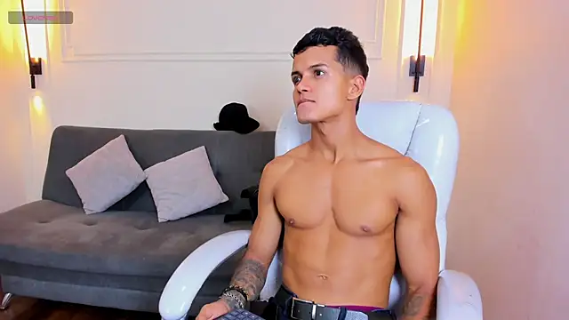 Paradise boy s online show from November 20, 2025, 9:03 pm