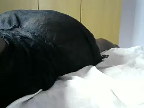 Snapshot of Boottie_lious chatting on February 12, 2025, 5:47 am Boottie lious online show from February 12, 2025, 5:47 am