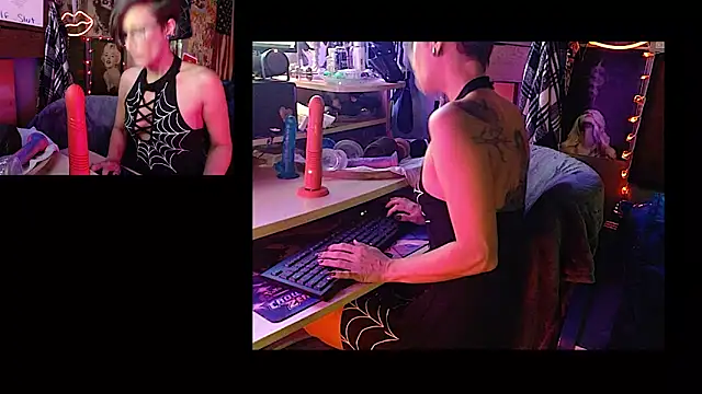 nephilaaranea online show from April 27, 2026, 9:46 pm