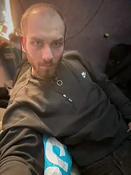 pervy devil online show from April 17, 2026, 1:58 pm