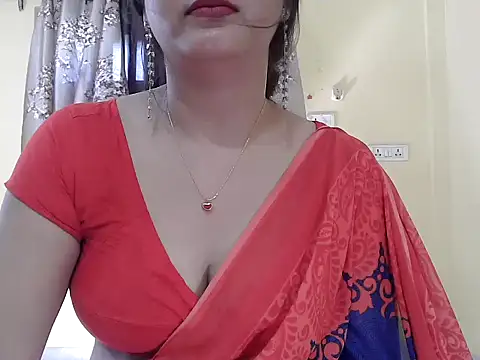 Model-Tanya online show from April 22, 2026, 9:01 am