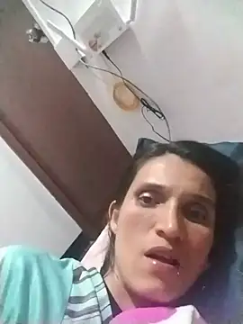 Snapshot of Nathasha_LatinHot chatting on October 11, 2025, 7:18 am Nathasha LatinHot online show from October 11, 2025, 7:18 am
