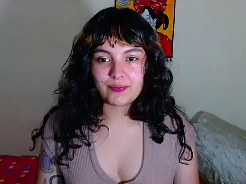 Snapshot of sweetiee_mary chatting on May 20, 2026, 9:43 pm sweetiee mary online show from May 20, 2026, 9:43 pm